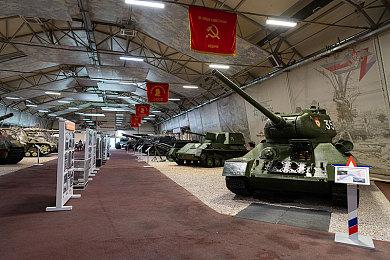 SpaceX龙飞船取消发射后 已确定新发射日期